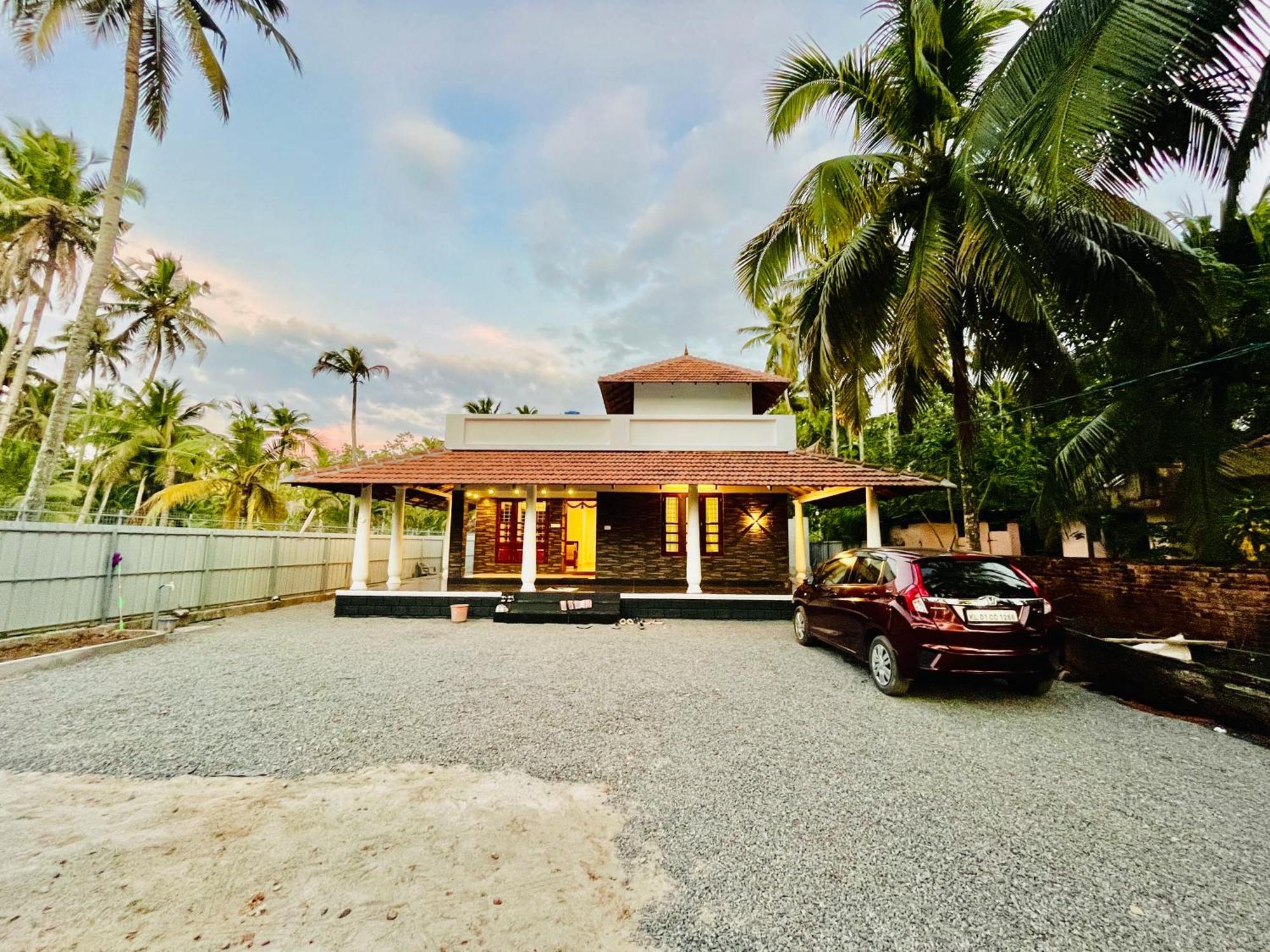 Riverrootsstays Mundrothuruth Buitenkant foto